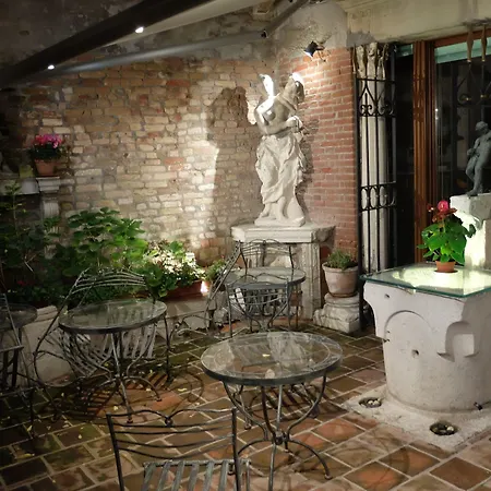 Hotel Al Ponte Mocenigo