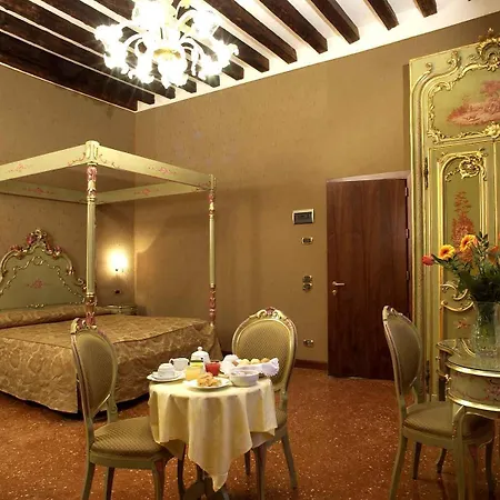 أل بونته موكينيغو البندقية