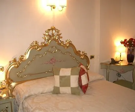 Al Ponte Mocenigo 3* Venice