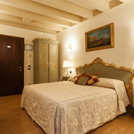 Hotell Al Ponte Mocenigo