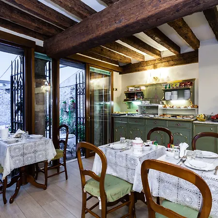 Hotell Al Ponte Mocenigo