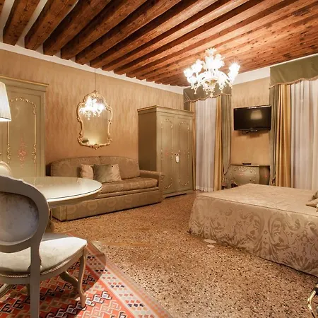 Al Ponte Mocenigo 3* Venise