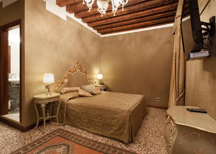 Al Ponte Mocenigo Otel 3*