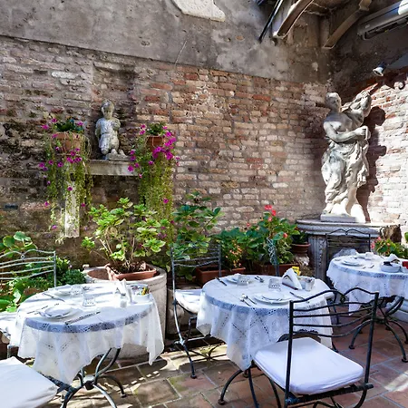 Hotel Al Ponte Mocenigo Venice
